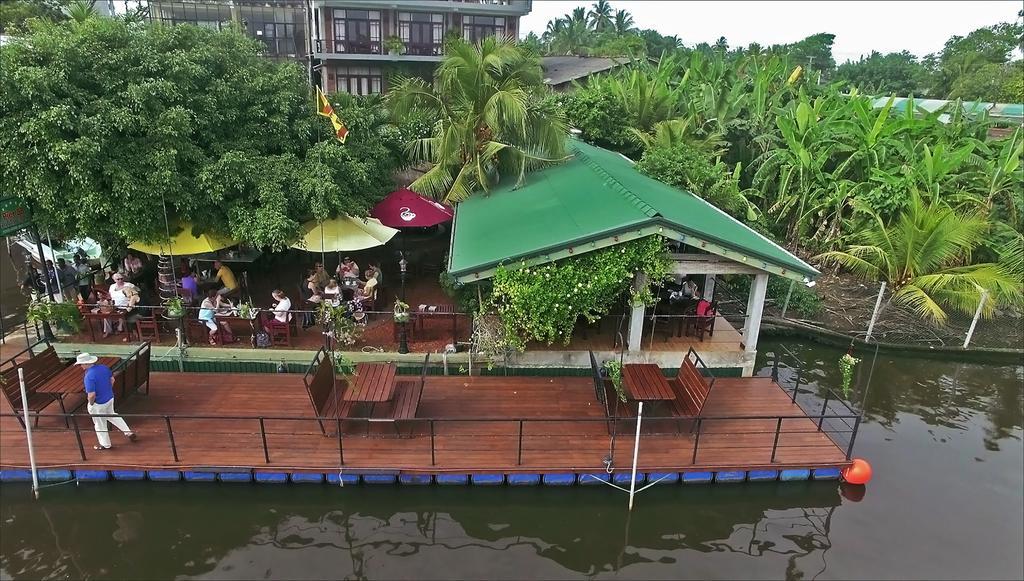 Thumbelina Apartments & Hotel Aluthgama Extérieur photo