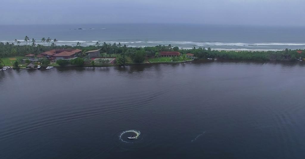 Thumbelina Apartments & Hotel Aluthgama Extérieur photo